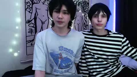 Snapshot of rennuts chatting on 6, 3, 2025 rennuts online show from 6, 3, 2025