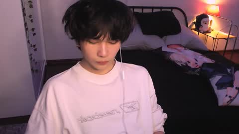 Snapshot of rennuts chatting on 14, 10, 2025 rennuts online show from 14, 10, 2025