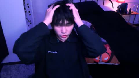 Snapshot of rennuts chatting on 2, 11, 2025 rennuts online show from 2, 11, 2025