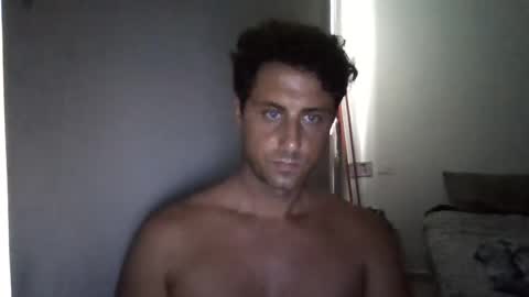 renud online show from 8, 9, 2025