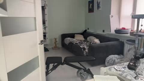 My name is Repmah  help me to get 50 thumb-up online show from 18, 4, 2026