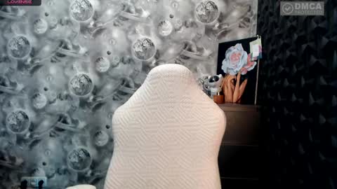 Snapshot of resoluti1on chatting on 8, 1, 2025 Resol online show from 8, 1, 2025
