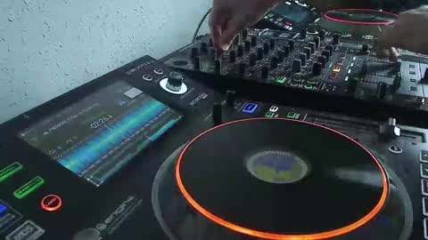 Snapshot of reticuli chatting on 1, 3, 2025 GearPorn online show from 1, 3, 2025