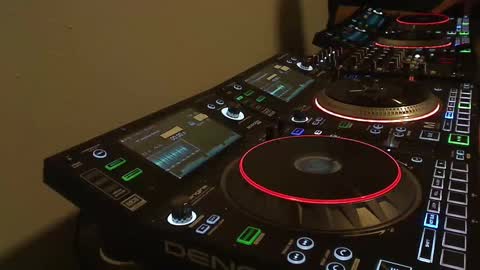 Snapshot of reticuli chatting on 18, 10, 2025 GearPorn online show from 18, 10, 2025