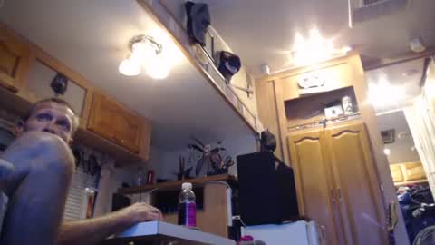 Snapshot of retro834 chatting on 7, 10, 2025 Rhett online show from 7, 10, 2025