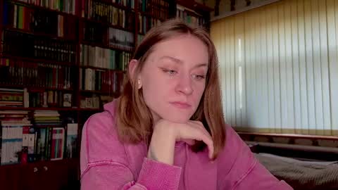 Rie online show from 10, 4, 2026