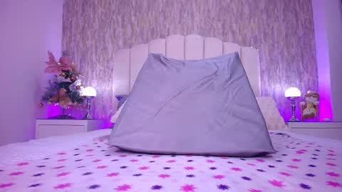 Snapshot of reven_lilith chatting on 18, 12, 2025 REVEN online show from 18, 12, 2025