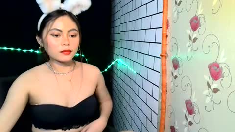 Snapshot of reviya_fox21 chatting on 15, 2, 2025 Rose18 online show from 15, 2, 2025