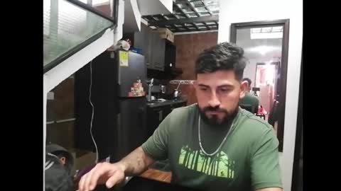 Snapshot of reyalad_mariana chatting on 19, 2, 2025 REYALAD online show from 19, 2, 2025