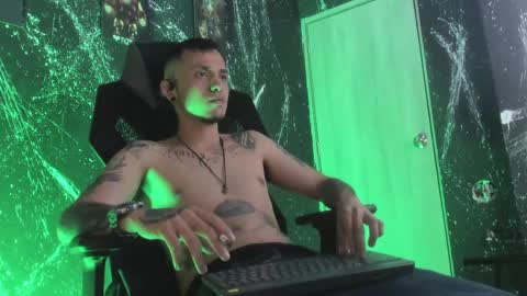 Rey online show from 4, 10, 2025