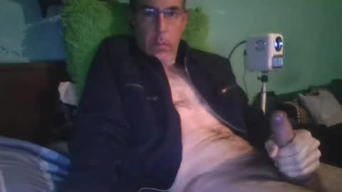 reyes_albert2006 online show from 22, 12, 2025