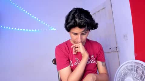 reylatino24 online show from 27, 2, 2026