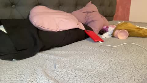 reyna77 online show from 5, 2, 2025