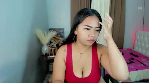 Snapshot of rhea_xoxo chatting on 9, 5, 2026 rhea online show from 9, 5, 2026