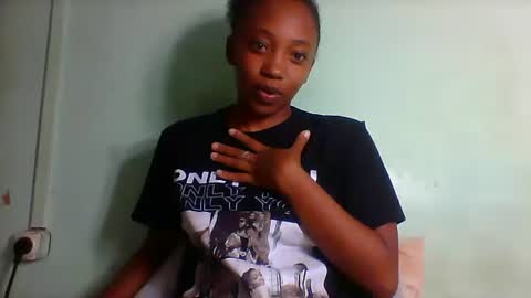 Snapshot of rhesa404090 chatting on 8, 3, 2026 rhesa404090 online show from 8, 3, 2026