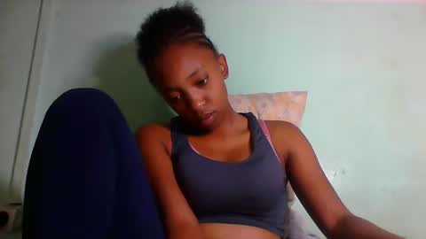 Snapshot of rhesa404090 chatting on 9, 3, 2026 rhesa404090 online show from 9, 3, 2026