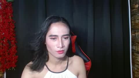 rhianesassy online show from 4, 1, 2025