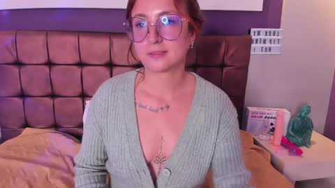 rhosyn_reyes online show from 27, 12, 2024