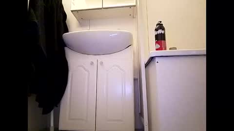 Shaved cock ready online show from 22, 9, 2025