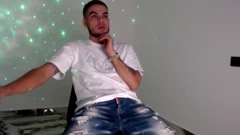 Snapshot of riancum chatting on 12, 4, 2026 juan online show from 12, 4, 2026