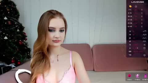 Snapshot of riawoods chatting on 1, 1, 2025 Ria Woods online show from 1, 1, 2025