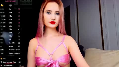 Ria Woods online show from 3, 5, 2026