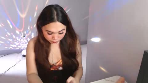 Snapshot of ricaluvzz chatting on 9, 11, 2025 RICA online show from 9, 11, 2025