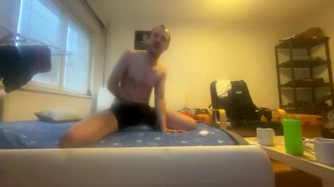 Snapshot of ricciardio chatting on 24, 12, 2024 ricciardio online show from 24, 12, 2024
