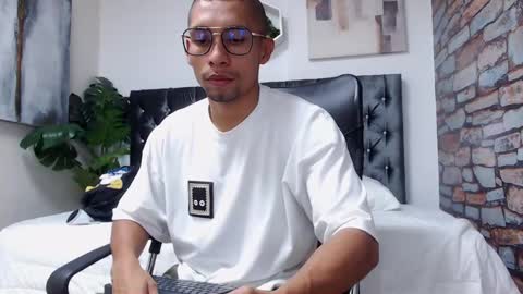 richar_voller online show from 28, 12, 2024