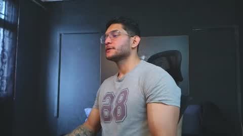 Snapshot of richard_milleer chatting on 4, 7, 2026 Ricardo online show from 4, 7, 2026