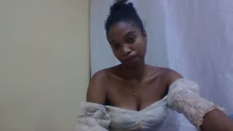Snapshot of richella34 chatting on 15, 6, 2026 richella34 online show from 15, 6, 2026