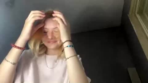 Snapshot of richellearmentrout chatting on 9, 7, 2026 jenny online show from 9, 7, 2026