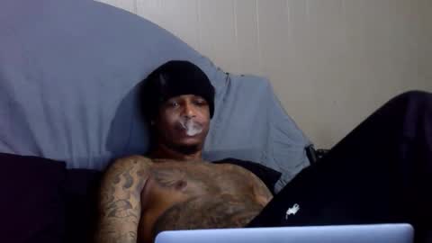 Snapshot of rickavelli chatting on 27, 10, 2025 Rick online show from 27, 10, 2025