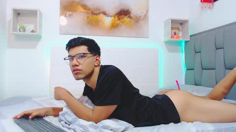 Ricki online show from 10, 4, 2026