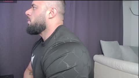 Snapshot of rickymiami1 chatting on 6, 10, 2025 rickymiami1 online show from 6, 10, 2025