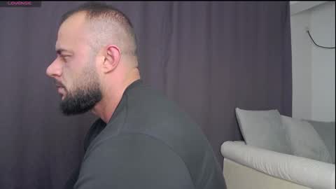 Snapshot of rickymiami1 chatting on 12, 10, 2025 rickymiami1 online show from 12, 10, 2025