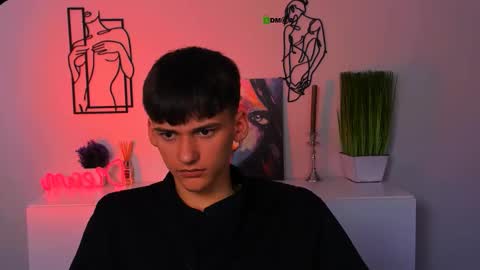 Snapshot of rico_steel chatting on 8, 10, 2025 Rico online show from 8, 10, 2025