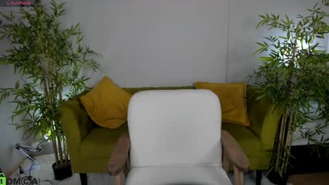 Layla online show from 30, 4, 2026