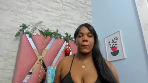 Snapshot of rihanna_abiodun chatting on 11, 12, 2024 Rihanna Abiodun online show from 11, 12, 2024