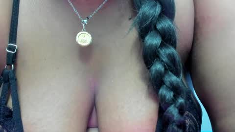 Snapshot of rihanna_abiodun chatting on 24, 12, 2024 Rihanna Abiodun online show from 24, 12, 2024