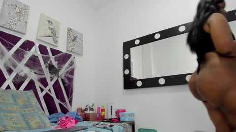 Snapshot of rihanna_abiodun chatting on 28, 10, 2025 Rihanna Abiodun online show from 28, 10, 2025