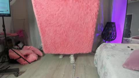 Sara online show from 28, 2, 2025