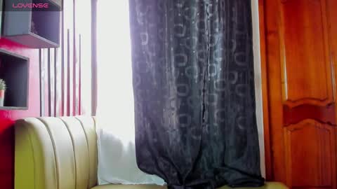 rihanna online show from 18, 12, 2024