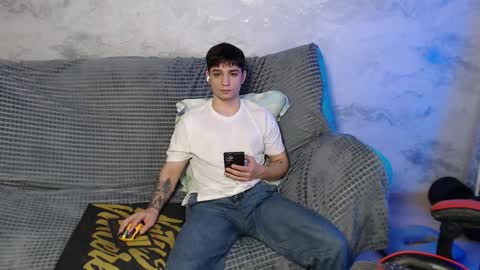 Snapshot of rik_and chatting on 2, 12, 2025 Rick online show from 2, 12, 2025