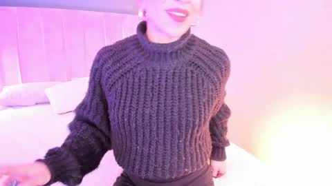 Snapshot of riley_bensongh chatting on 5, 4, 2026 Riley online show from 5, 4, 2026