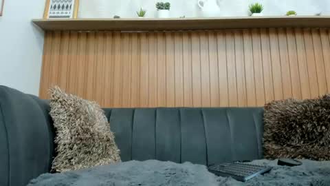 Snapshot of riley_reid_milf chatting on 26, 6, 2026 Oriana online show from 26, 6, 2026