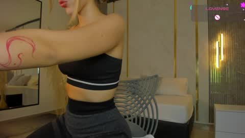 Riley Sierra online show from 20, 5, 2026