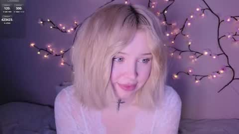 Snapshot of riley_vice chatting on 11, 5, 2026 Sofia online show from 11, 5, 2026