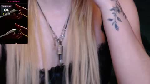 rileylannax online show from 4, 4, 2026