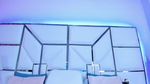 Riley online show from 1, 2, 2025